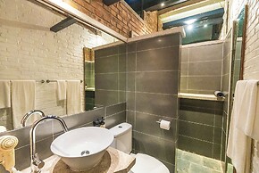 Brickyard Retreat at Mutianyu Great Wall