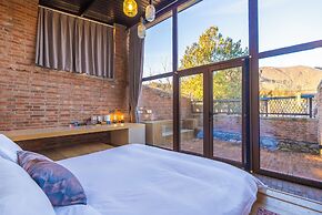 Brickyard Retreat at Mutianyu Great Wall