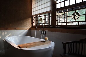 Brickyard Retreat at Mutianyu Great Wall