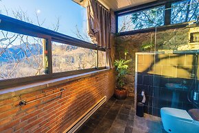 Brickyard Retreat at Mutianyu Great Wall