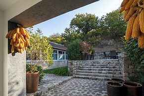 Brickyard Retreat at Mutianyu Great Wall