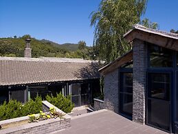 Brickyard Retreat at Mutianyu Great Wall