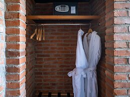 Brickyard Retreat at Mutianyu Great Wall