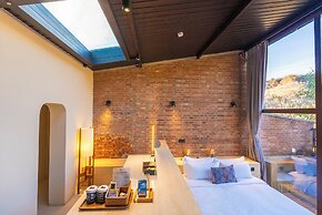 Brickyard Retreat at Mutianyu Great Wall