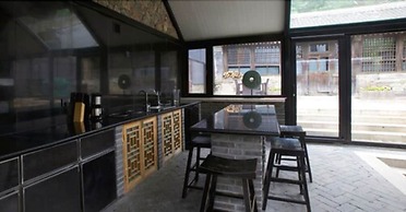 Brickyard Retreat at Mutianyu Great Wall