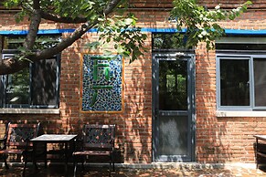 Brickyard Retreat at Mutianyu Great Wall