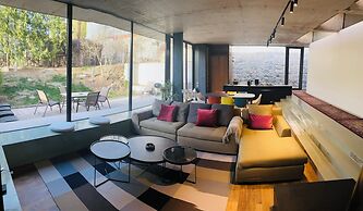 Brickyard Retreat at Mutianyu Great Wall