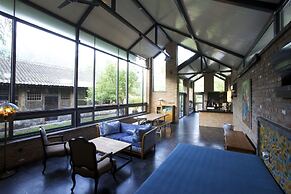 Brickyard Retreat at Mutianyu Great Wall