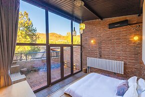 Brickyard Retreat at Mutianyu Great Wall