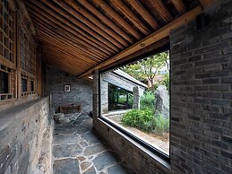 Brickyard Retreat at Mutianyu Great Wall