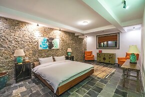 Brickyard Retreat at Mutianyu Great Wall