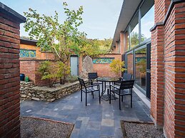 Brickyard Retreat at Mutianyu Great Wall