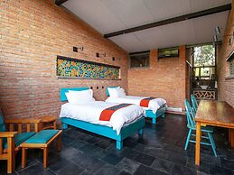 Brickyard Retreat at Mutianyu Great Wall