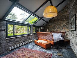 Brickyard Retreat at Mutianyu Great Wall