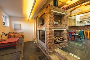 Brickyard Retreat at Mutianyu Great Wall