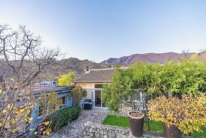 Brickyard Retreat at Mutianyu Great Wall