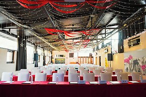 Brickyard Retreat at Mutianyu Great Wall