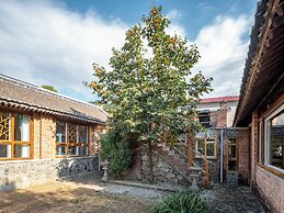 Brickyard Retreat at Mutianyu Great Wall