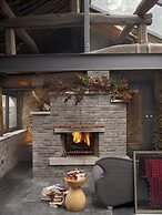 Brickyard Retreat at Mutianyu Great Wall