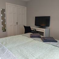 Lawnbrook Town Guest House