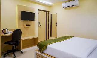 Treebo Oasis, Laxmisagar