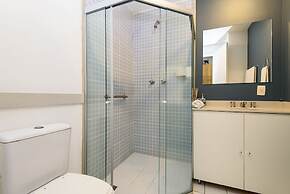 Omar do Rio - Apartamento SB704