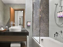 Mövenpick Hotel Apartments Downtown Dubai