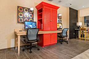 Home2 Suites by Hilton Newark Airport