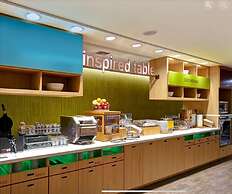Home2 Suites by Hilton Newark Airport
