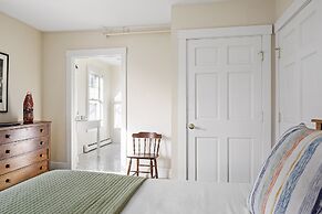 East Wind Inn