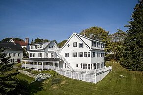 East Wind Inn