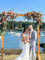East Wind Inn on the Water