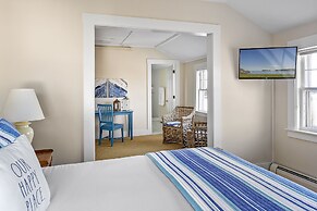 East Wind Inn