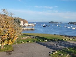 East Wind Inn