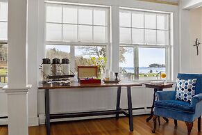 East Wind Inn