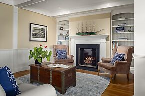 East Wind Inn