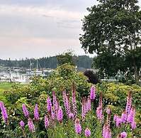 East Wind Inn on the Water