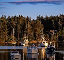 East Wind Inn on the Water