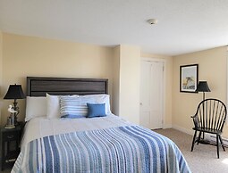 East Wind Inn
