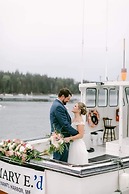 East Wind Inn