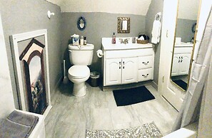 Weaverville Whitmore Inn