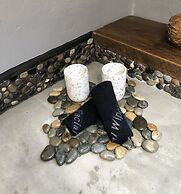 Weaverville Whitmore Inn