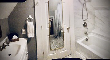 Weaverville Whitmore Inn