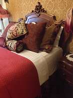 Weaverville Whitmore Inn