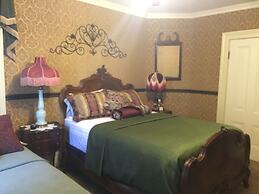 Weaverville Whitmore Inn