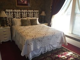 Weaverville Whitmore Inn