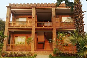 Famous Hotel Bagan 2