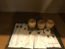 Famous Hotel Bagan 2