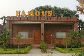 Famous Hotel Bagan 2