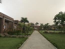 Famous Hotel Bagan 2